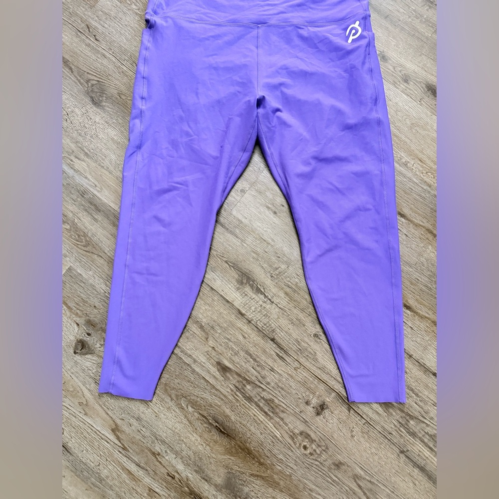 Peloton • Cadent High Rise Pocket Legging - Picture 6 of 15